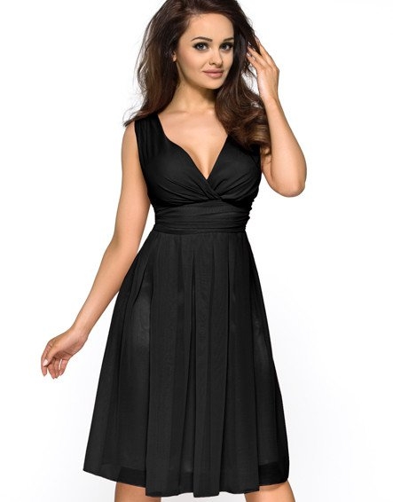 KARTES ČERNÉ ŠATY