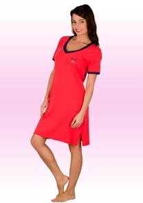 Dámská noční košile s obrázkem koruny